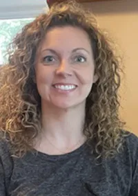 Jaclyn Irvine, Office Manager
