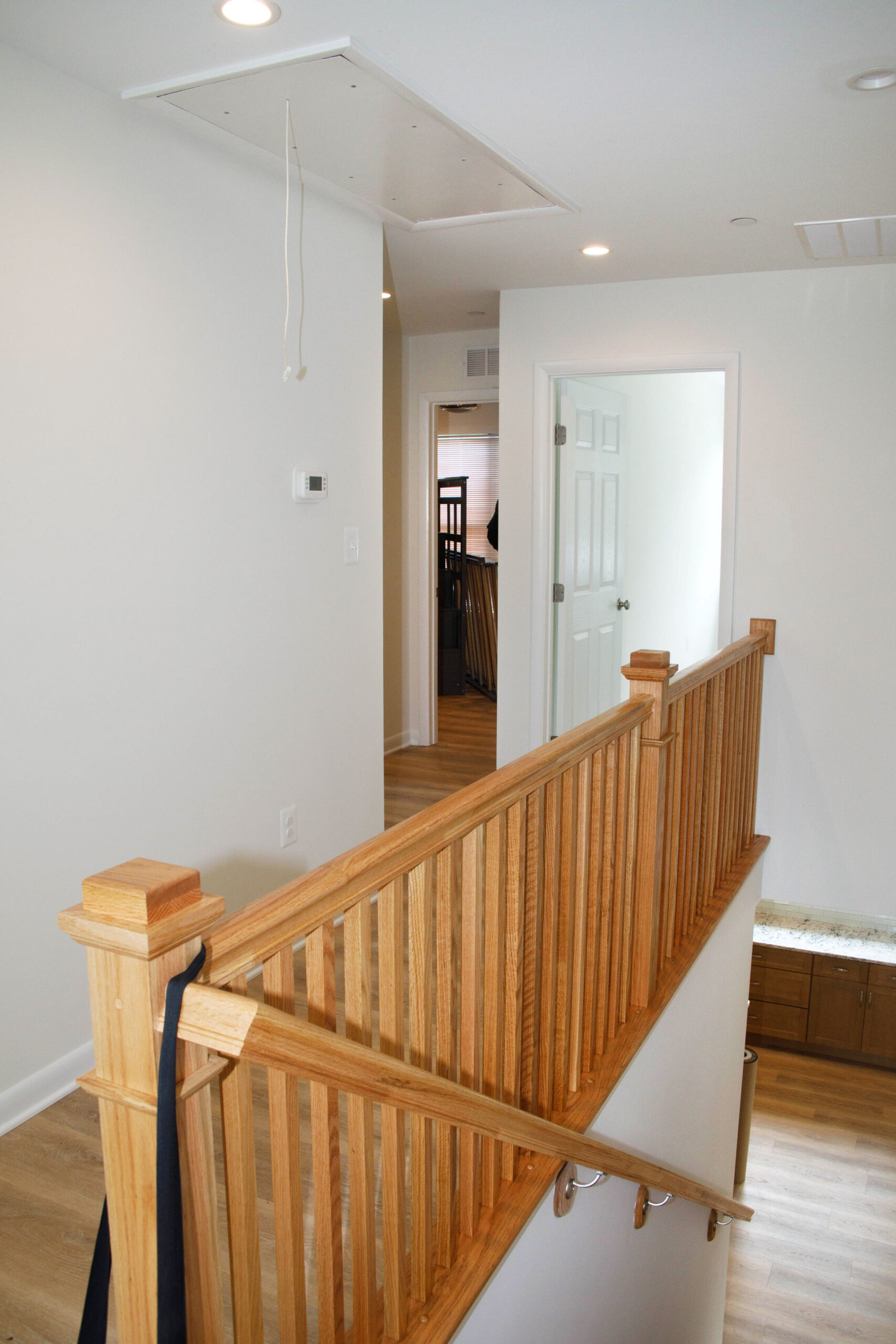 Oak stairs and railing